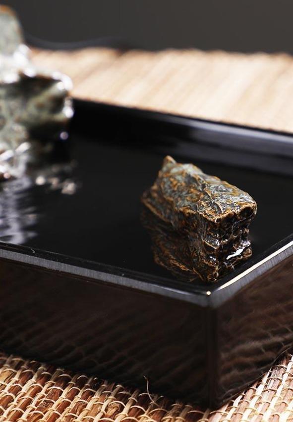 Fontaine japonaise zen et rocher