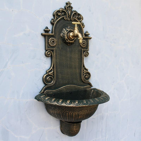 Fontaine murale fonte