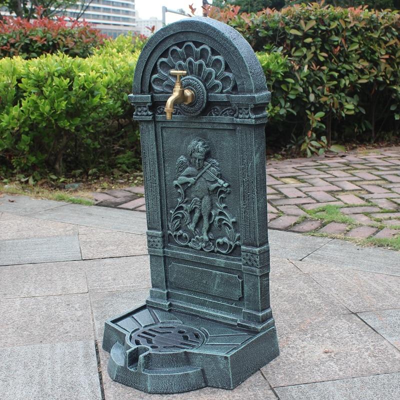 Fontaine sur pied murale