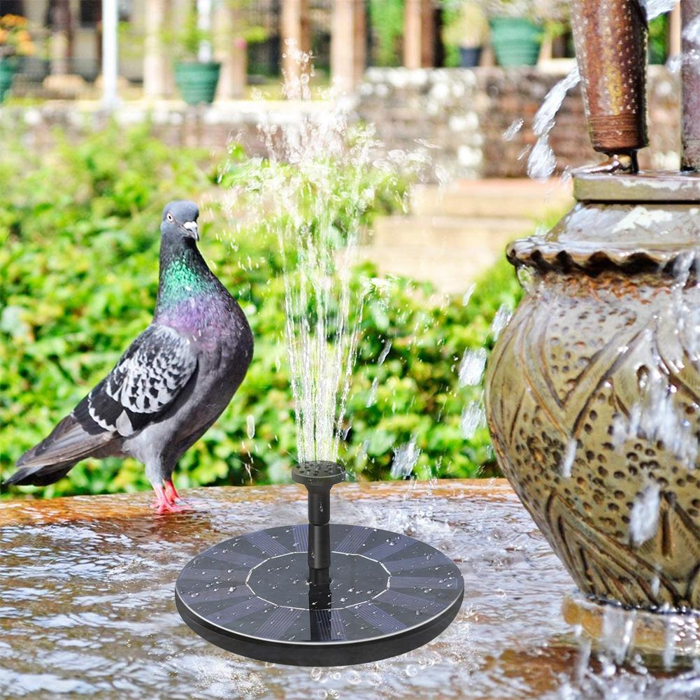 Petite fontaine à énergie solaire