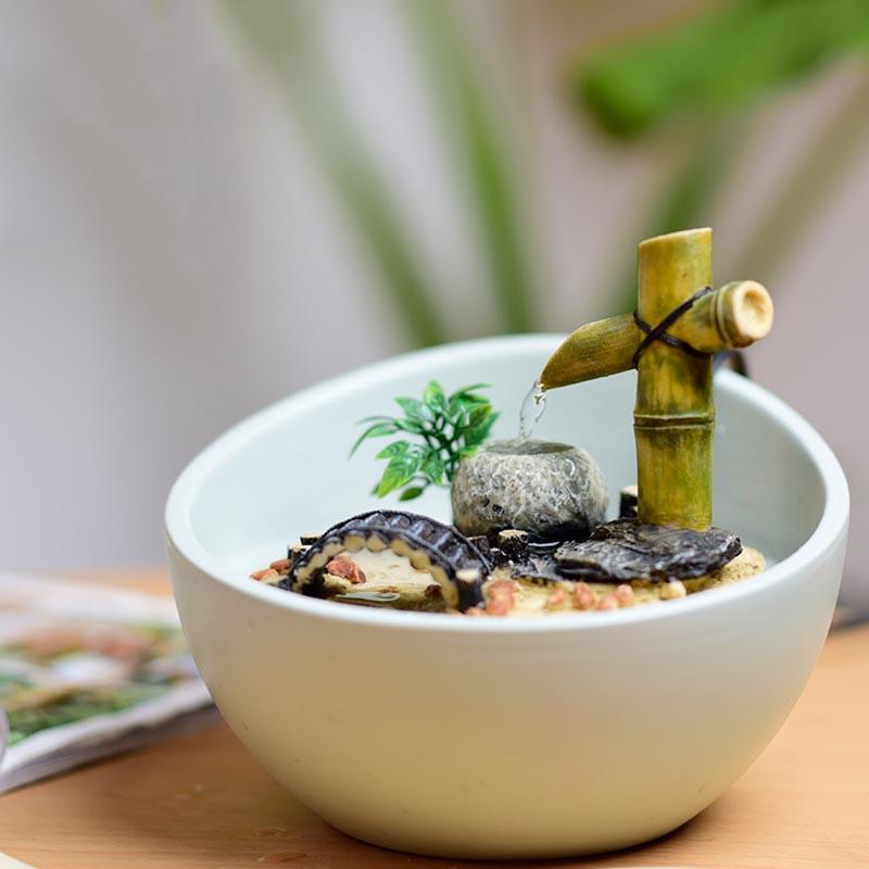 Petite fontaine de bureau bambou